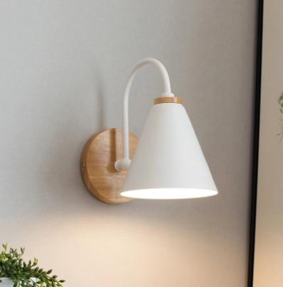 Wooden wall lamp