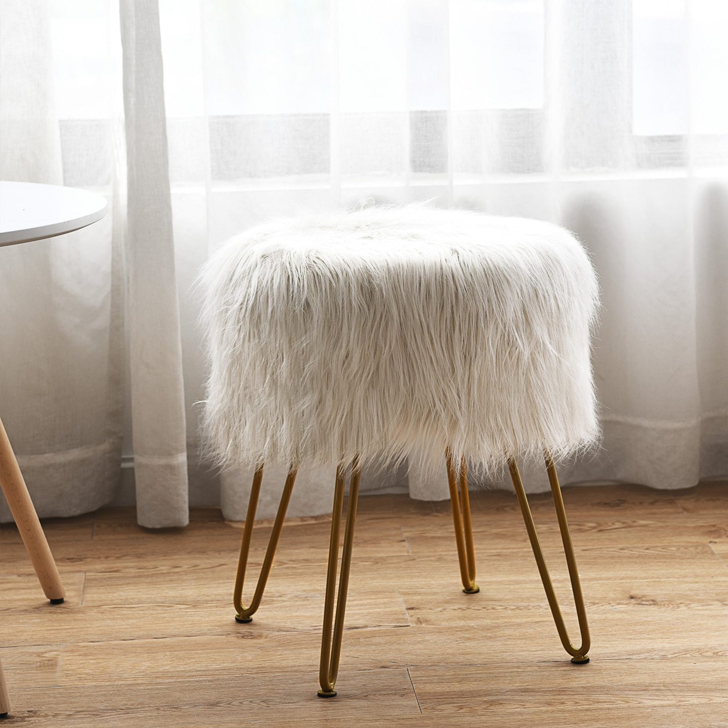 Faux Fur Vanity Stool (round)